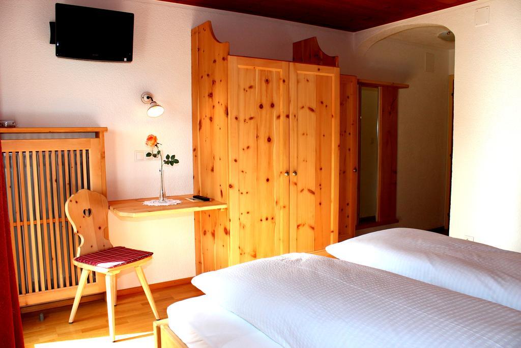 Pension Widmann Stulles Buitenkant foto